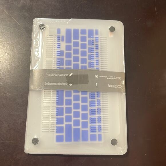 MacBook Air 13” pink/purple cloud design shell case - Picture 2 of 3